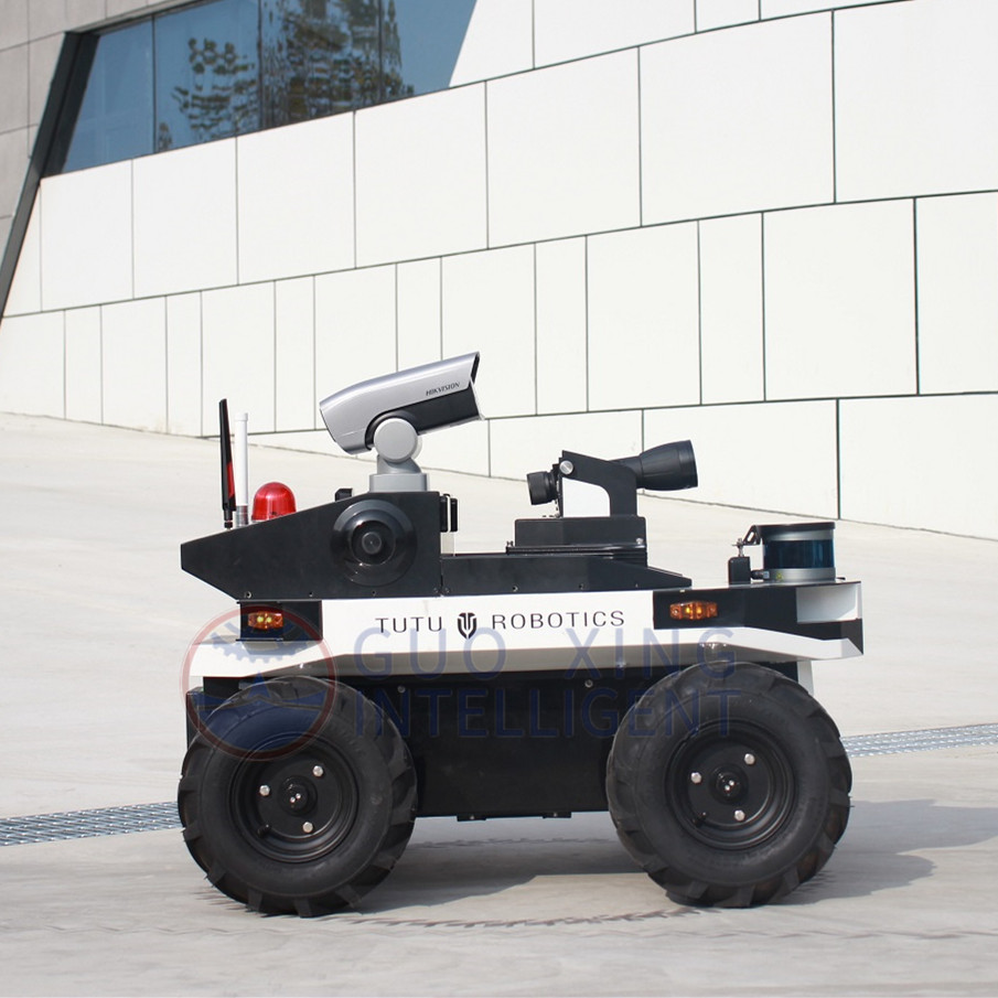 Robot Patroli Keamanan Otonom UGV dengan Pengisian Mandiri