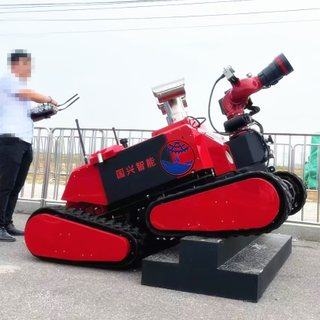 Robot pemadam kebakaran cerdas tahan ledakan dengan penggerak 4 roda yang efisien dan aman